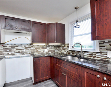 13 Pleasant View Avenue - Photo Thumbnail 14