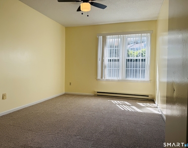 64 Deerwood Lane - Photo Thumbnail 12