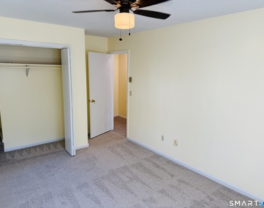 64 Deerwood Lane - Photo Thumbnail 11