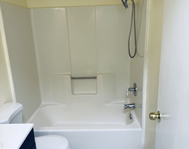 64 Deerwood Lane - Photo Thumbnail 10