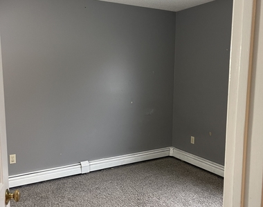 163 Trotters Way - Photo Thumbnail 6