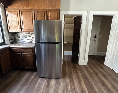 304 Edgewood Street - Photo Thumbnail 11