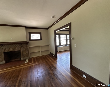 304 Edgewood Street - Photo Thumbnail 16