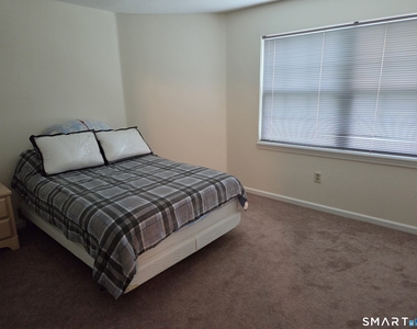 37d Crystal Lane - Photo Thumbnail 7