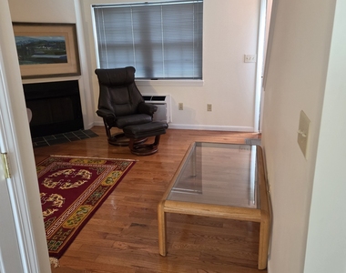 37d Crystal Lane - Photo Thumbnail 6
