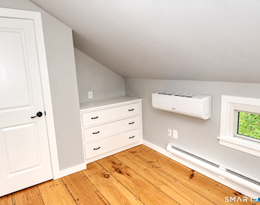 300 Railtree Hill Road - Photo Thumbnail 10