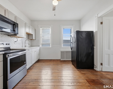 394 Gregory Street - Photo Thumbnail 14