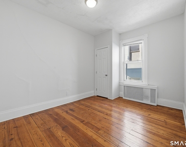 394 Gregory Street - Photo Thumbnail 9