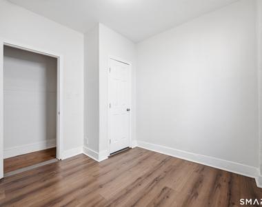 394 Gregory Street - Photo Thumbnail 2