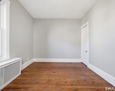 394 Gregory Street - Photo Thumbnail 3
