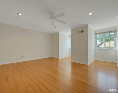 37 Sheephill Road - Photo Thumbnail 27