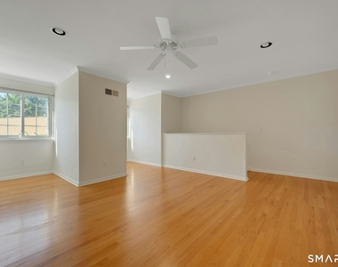 37 Sheephill Road - Photo Thumbnail 28