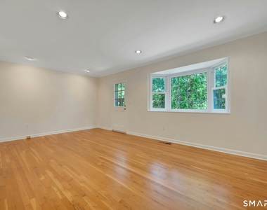 37 Sheephill Road - Photo Thumbnail 6