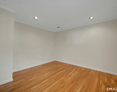 37 Sheephill Road - Photo Thumbnail 23