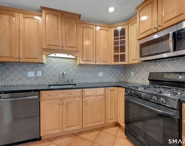 37 Sheephill Road - Photo Thumbnail 13