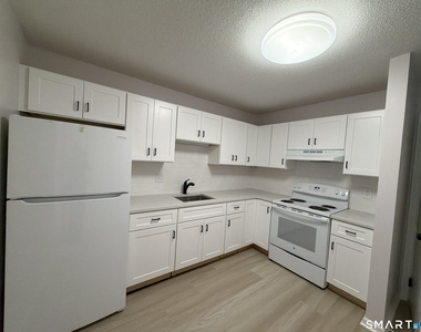 310 Booth Street - Photo Thumbnail 5