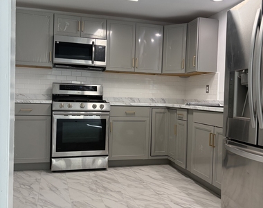 331 Munson Street - Photo Thumbnail 11