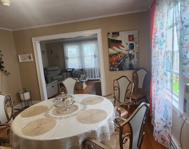 51-53 Bodwell Street - Photo Thumbnail 5