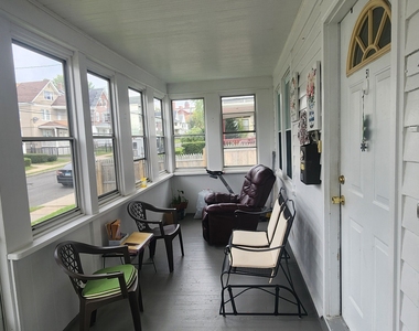 51-53 Bodwell Street - Photo Thumbnail 2