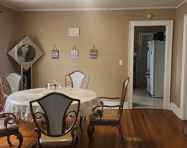 51-53 Bodwell Street - Photo Thumbnail 4