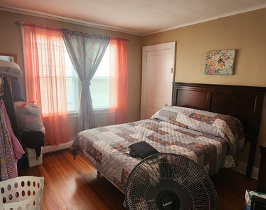 51-53 Bodwell Street - Photo Thumbnail 6