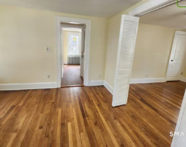 49-1/2 Silver Street - Photo Thumbnail 9
