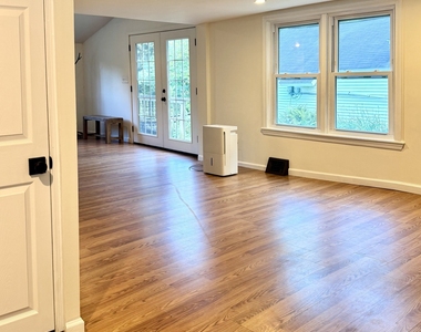 7 Sawmill Road - Photo Thumbnail 8