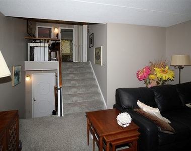 1160 Bower Hill Rd - Photo Thumbnail 13