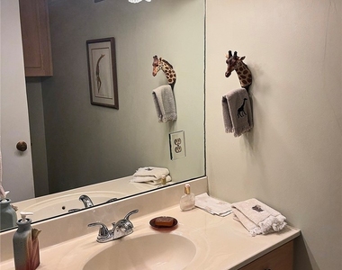 1160 Bower Hill Rd - Photo Thumbnail 16