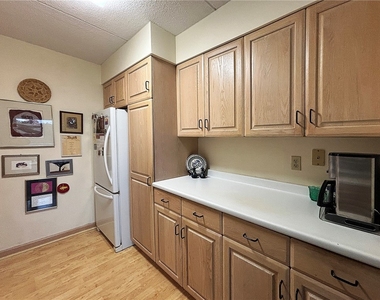 1160 Bower Hill Rd - Photo Thumbnail 3