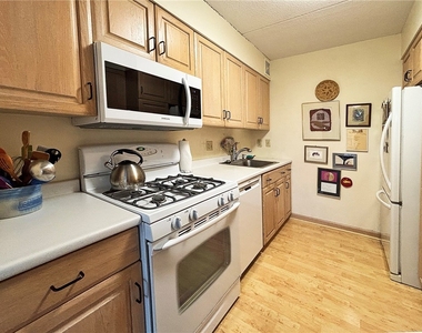 1160 Bower Hill Rd - Photo Thumbnail 4
