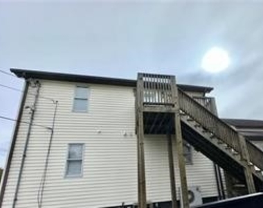 60 B Easy St - Photo Thumbnail 1