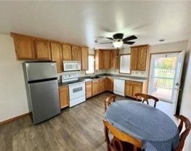 60 B Easy St - Photo Thumbnail 4