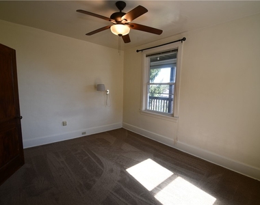 1322 Mississippi Ave - Photo Thumbnail 6
