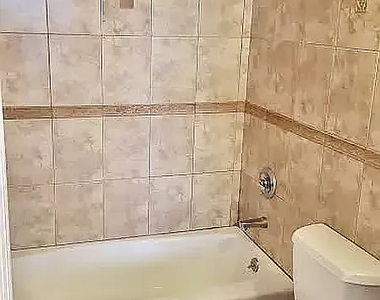 754 40th Street - Photo Thumbnail 7