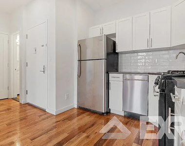 453 Irving Avenue - Photo Thumbnail 13