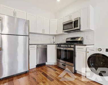 453 Irving Avenue - Photo Thumbnail 11