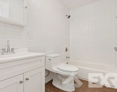 453 Irving Avenue - Photo Thumbnail 9