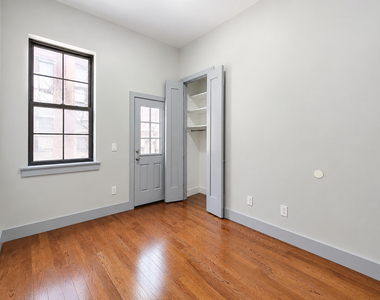 9 Marcus Garvey Blvd - Photo Thumbnail 4