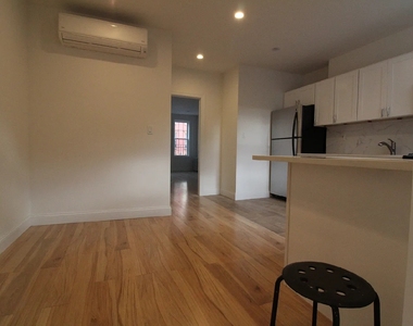 179 Eckford Street - Photo Thumbnail 10