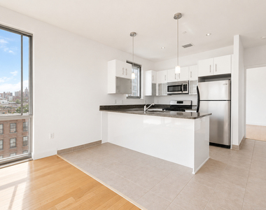 110 4th Avenue - Photo Thumbnail 2