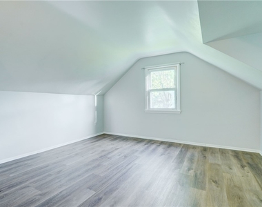 146 Prospect Street - Photo Thumbnail 22