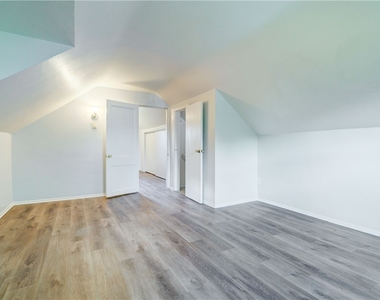 146 Prospect Street - Photo Thumbnail 25