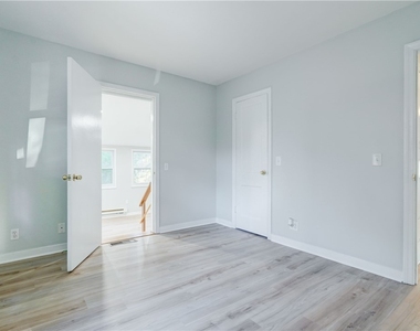 146 Prospect Street - Photo Thumbnail 2