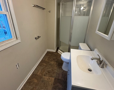 211 W 2nd Street - Photo Thumbnail 6