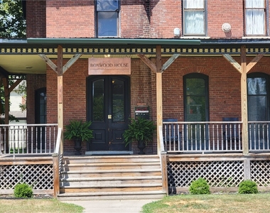 49 Center Street - Photo Thumbnail 2