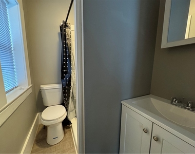 2042 Dewey Avenue - Photo Thumbnail 4