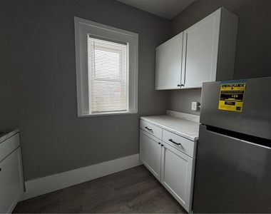 2042 Dewey Avenue - Photo Thumbnail 4