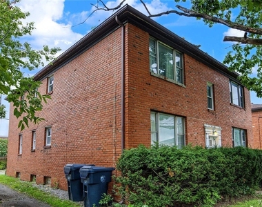 40 Eagan Drive - Photo Thumbnail 4