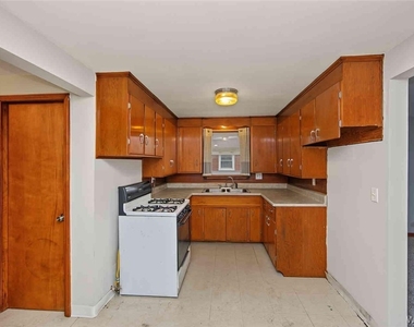40 Eagan Drive - Photo Thumbnail 17